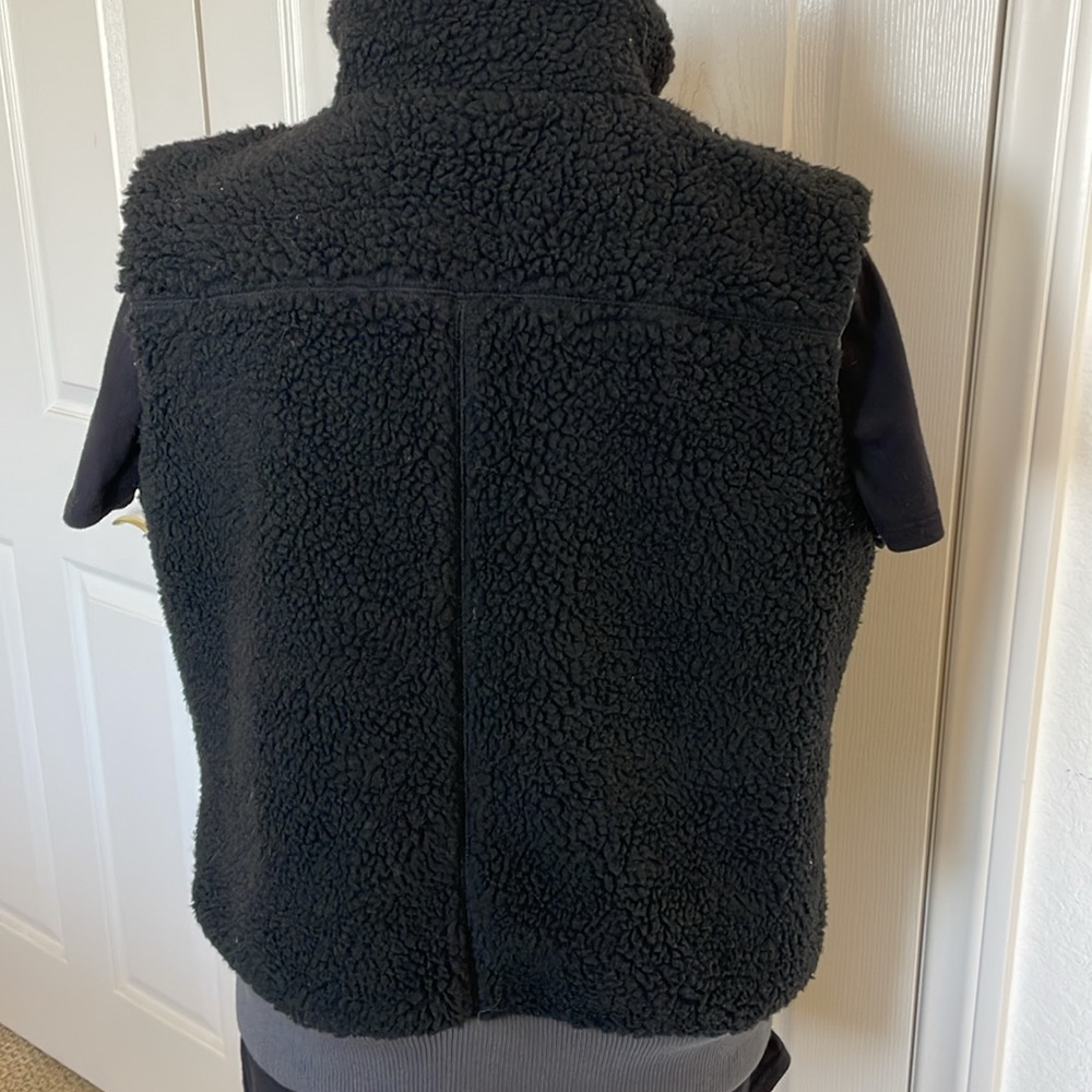 NWT Bass Outdoor Black Sherpa Vest Size Large - Picture 7 of 16